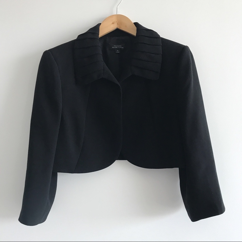 Tahari Cropped Black Blazer